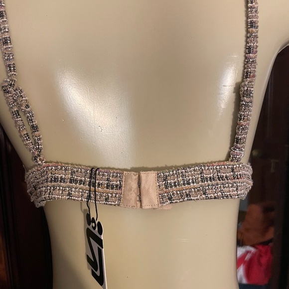 Top - Picture 2 of 3